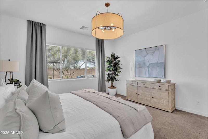 30-web-or-mls-21934 E lords Court-27