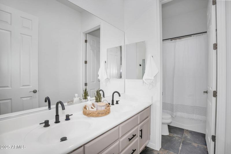 30-web-or-mls-4756 E Ironhorse Rd-30