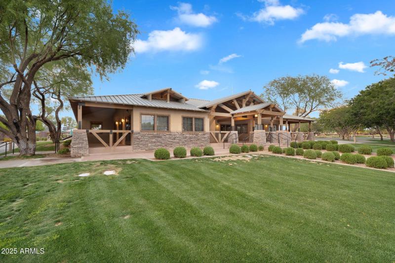 86-web-or-mls-4756 E Ironhorse Rd Commun