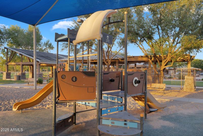 104-web-or-mls-4756 E Ironhorse Rd Commu