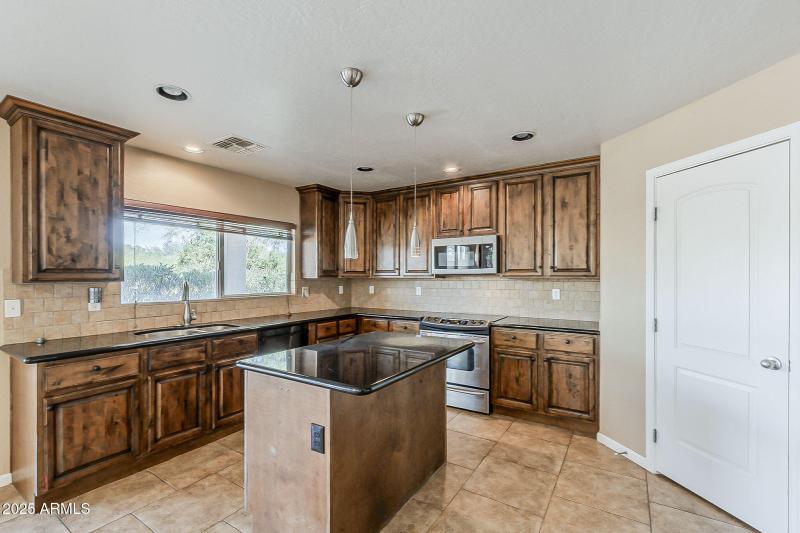 14-web-or-mls-Jade-14