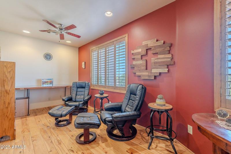 019_Flex Room Coffee Room