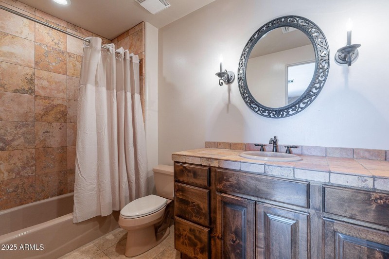 040_Bedroom 3 EnSuite