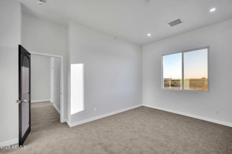 22548 W Huntington Dr-24_(2048)