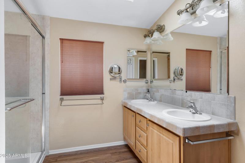 8249b3df-5153-4ac4-872b-9608f4d9a73c