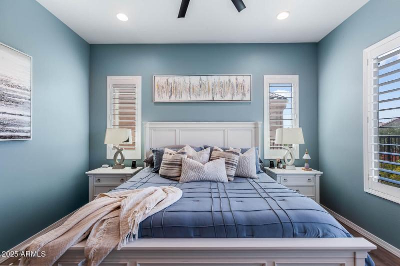 8127-Autumn-Vista-24