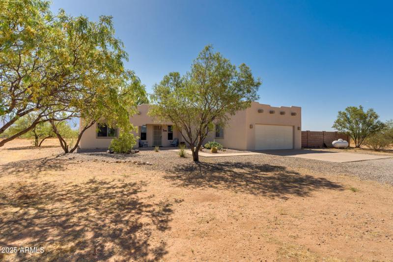 8484 S Coyote Song Ln