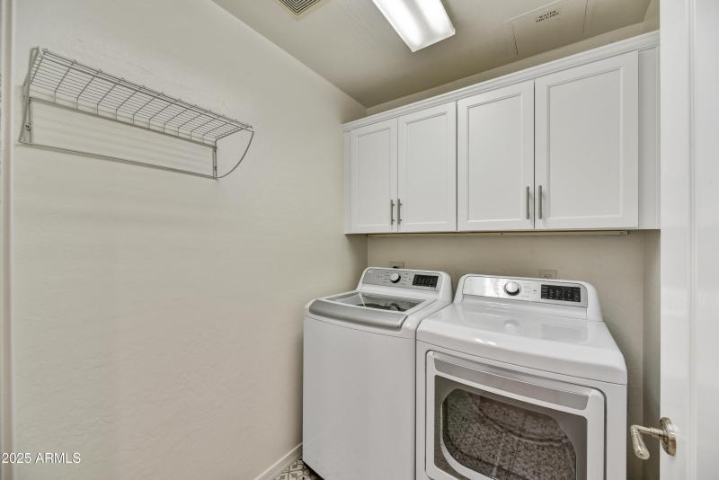 08-Laundry Room