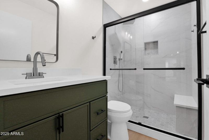 28-web-or-mls-P1211357