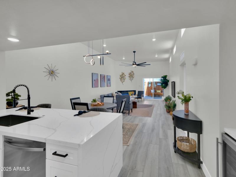 01-3401 N 37th Drive RESHOOT-1