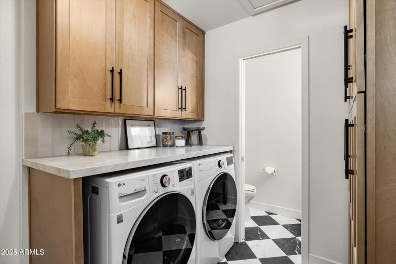 Laundry / Pantry