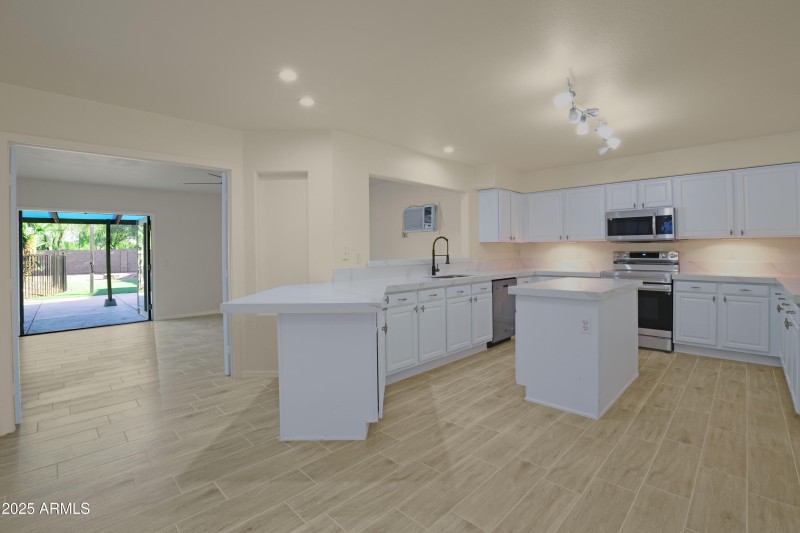 Kitchen 1