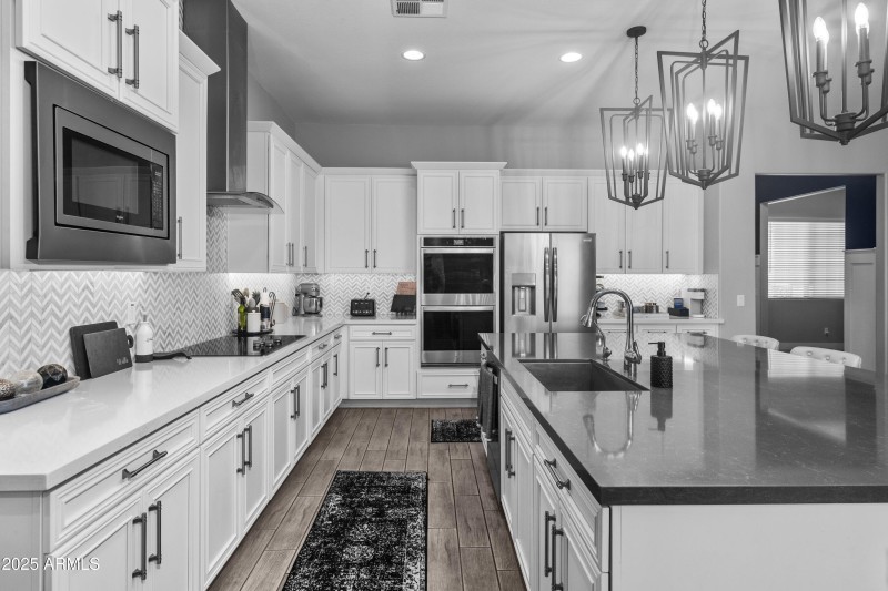 10-30639-N-Dorado-Ct-9