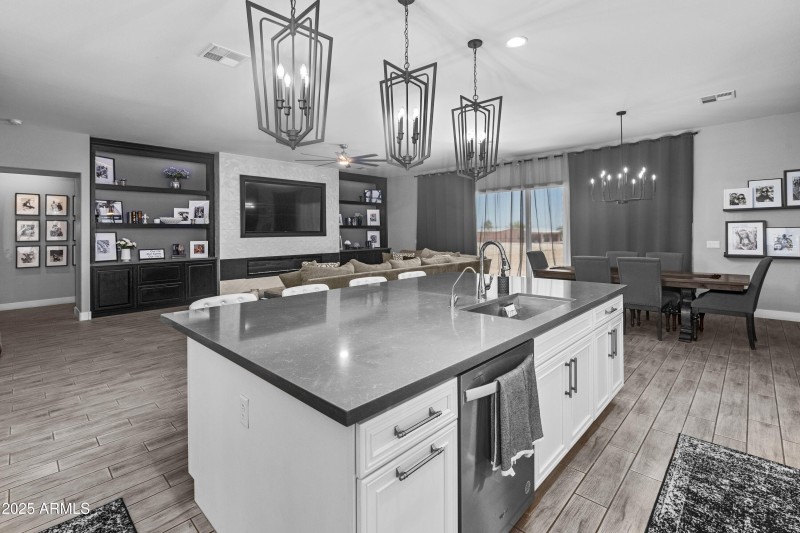 12-30639-N-Dorado-Ct-11