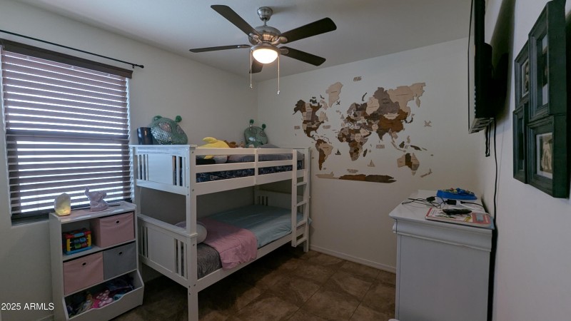 PXL_20250412_212830460.LONG_EXPOSURE-01.