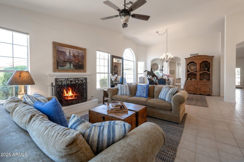 15-web-or-mls-Qp-9953