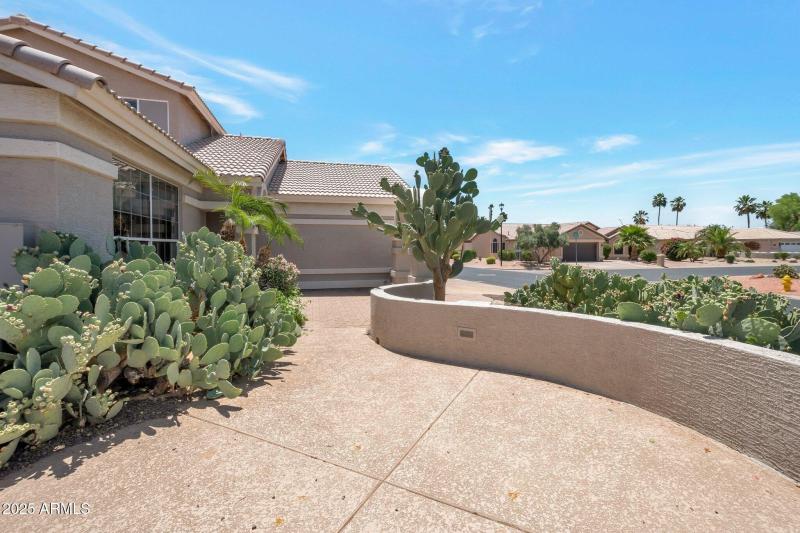 27-web-or-mls-Qp-9990