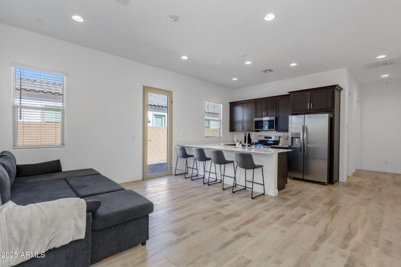 37-web-or-mls-3885-kenley-ln