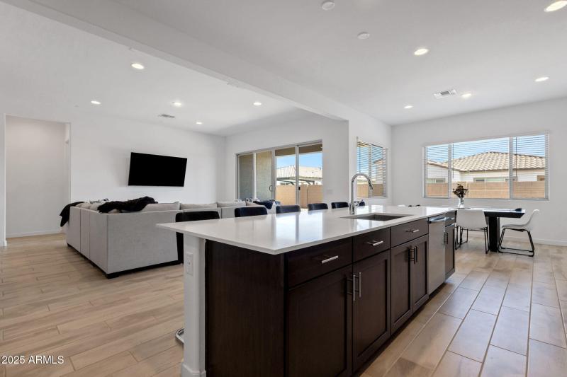 12-web-or-mls-3885-kenley-ln