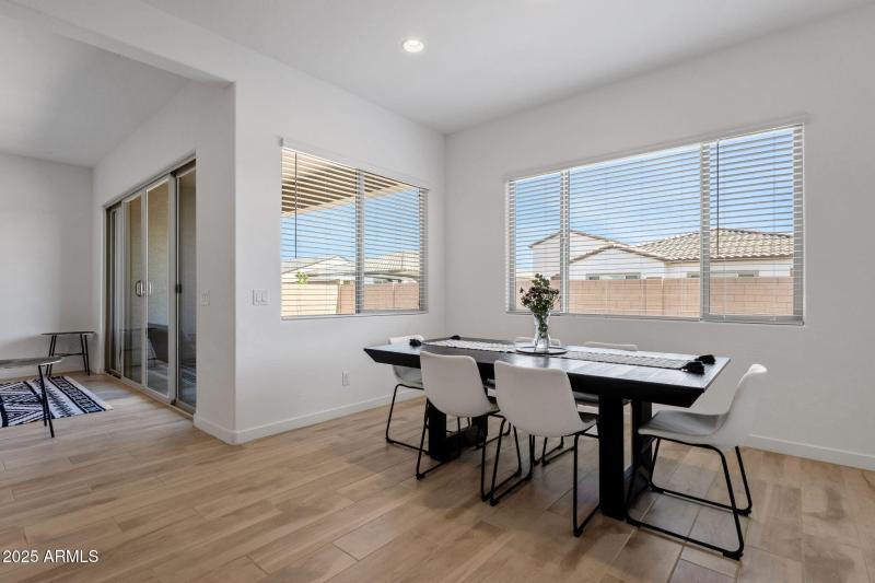 16-web-or-mls-3885-kenley-ln