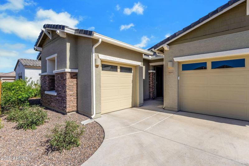 4-web-or-mls-3885-kenley-ln