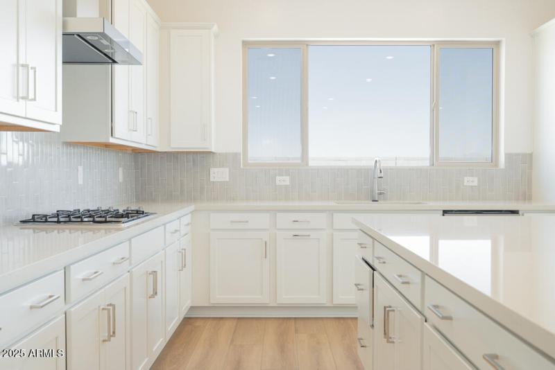 Tri Pointe Homes - Soleo 324 - Kitchen -