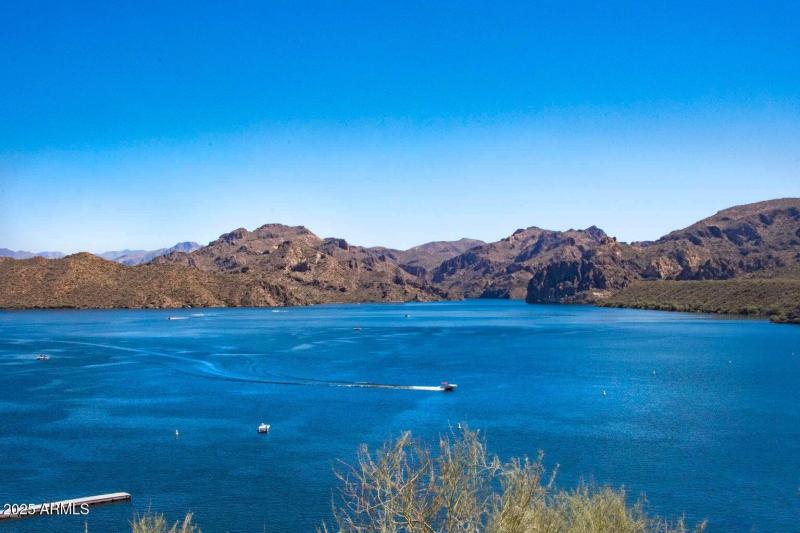 Saguaro Lake
