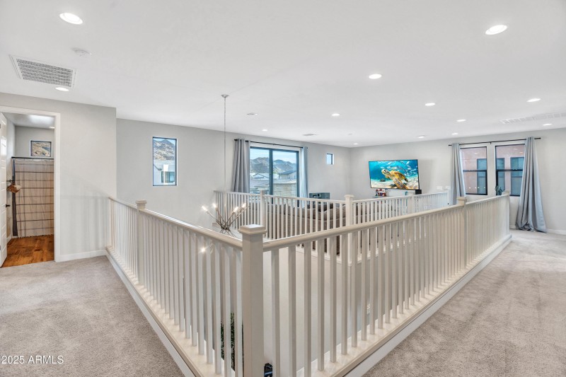 Loft - Bonus with Views