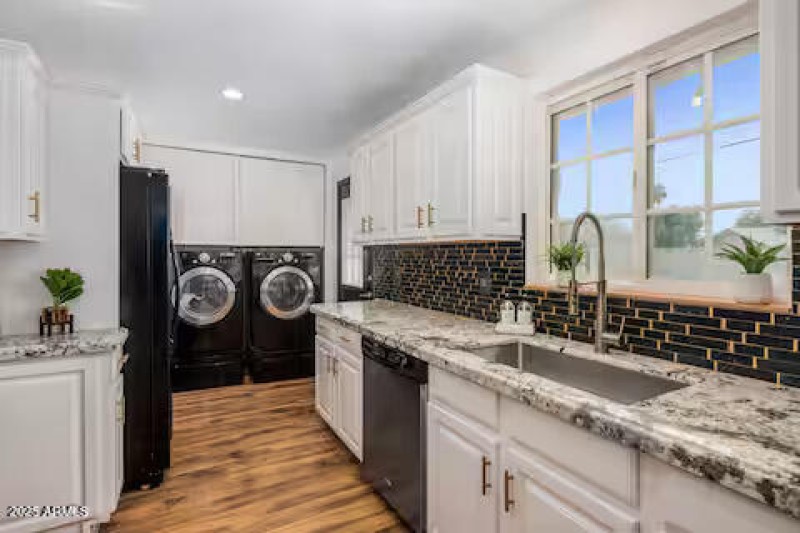 93b0ec69-2de9-464b-9cd9-ffa3c9590f69