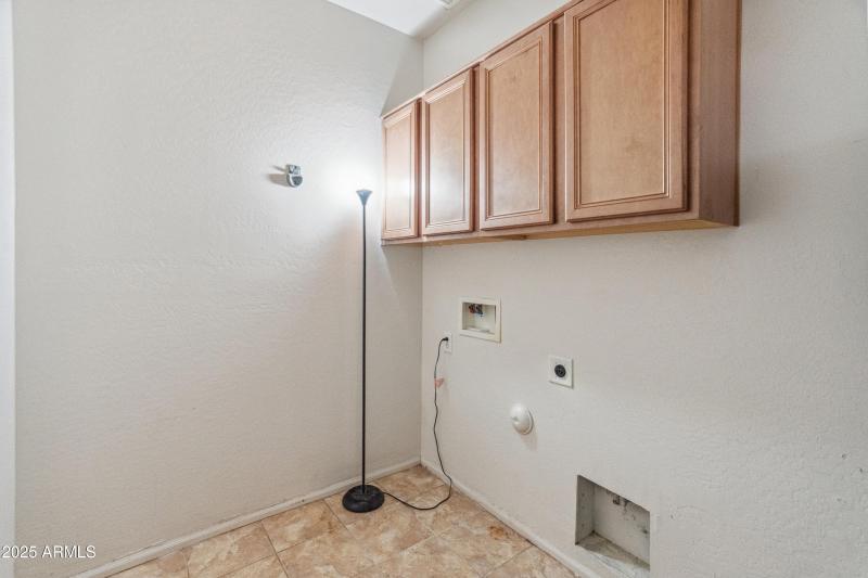 15985 W Bartlett Ave-7