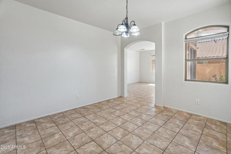 15985 W Bartlett Ave-9