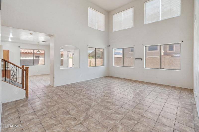 15985 W Bartlett Ave-14