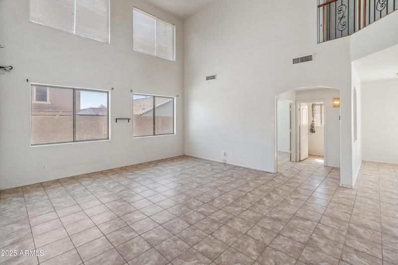 15985 W Bartlett Ave-17