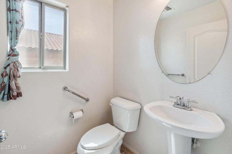 15985 W Bartlett Ave-20