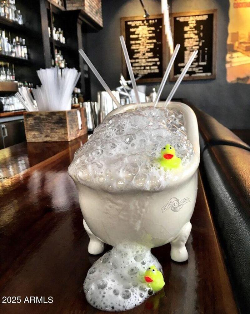 Bitter-Twisted-Cocktail-Parlour