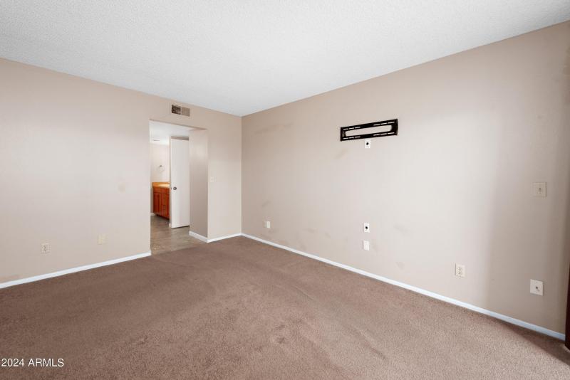 19-7910-E-Thomas-Unit-222-19