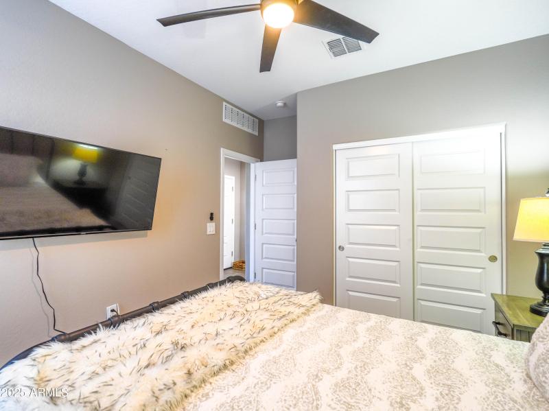 Aleutian Dr_Bedroom 2 Closet