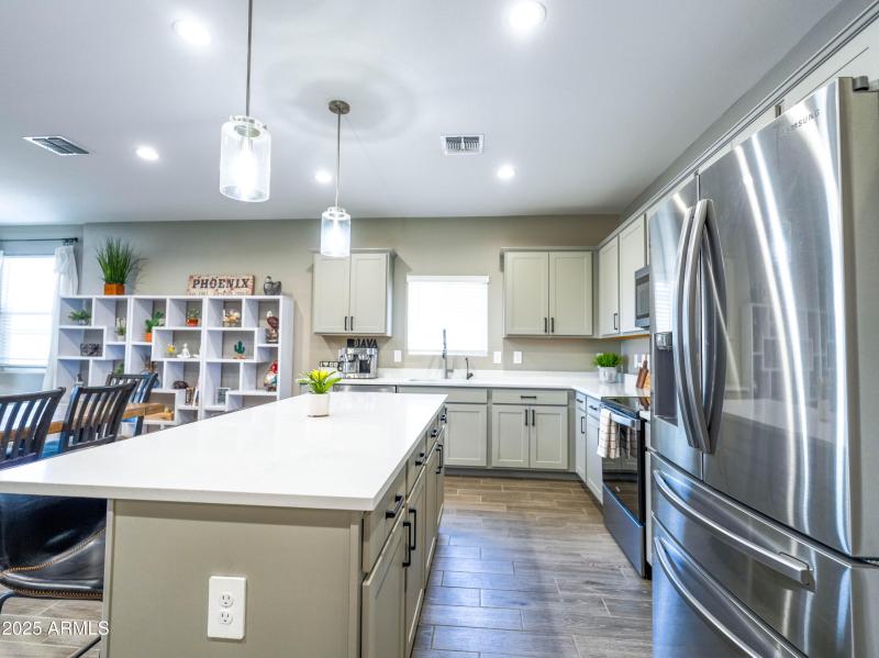 Aleutian Dr_Large Island w/ Storage