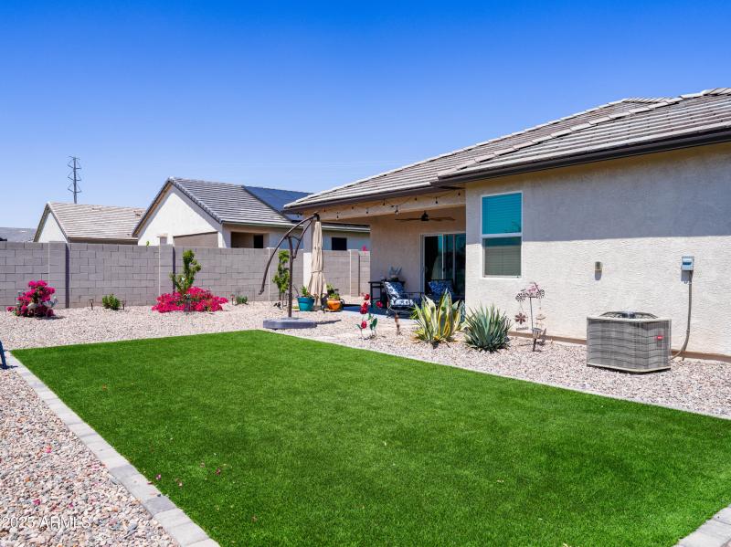 Aleutian Dr_Artificial Turf 2