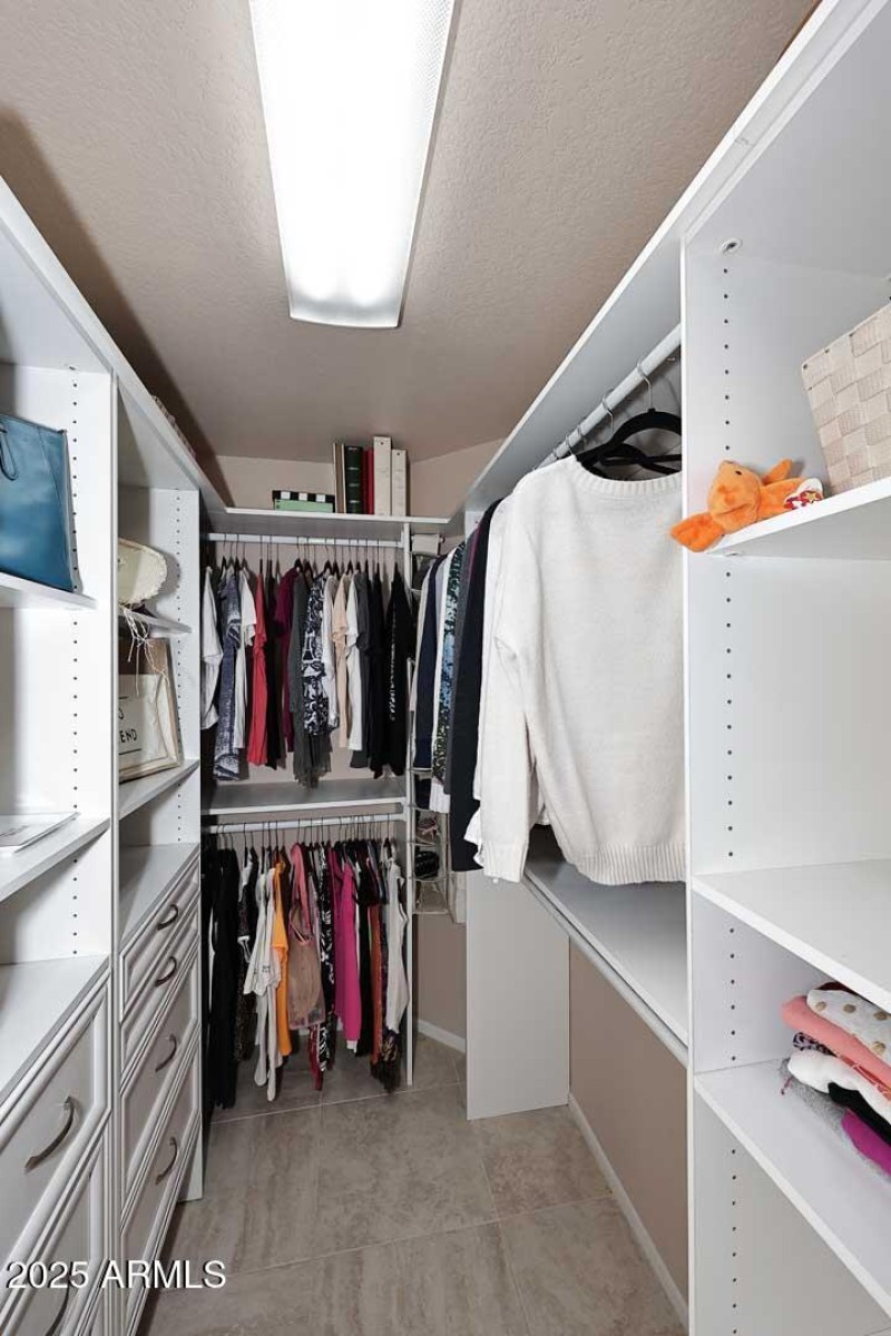 Primary Bedroom-Closet22