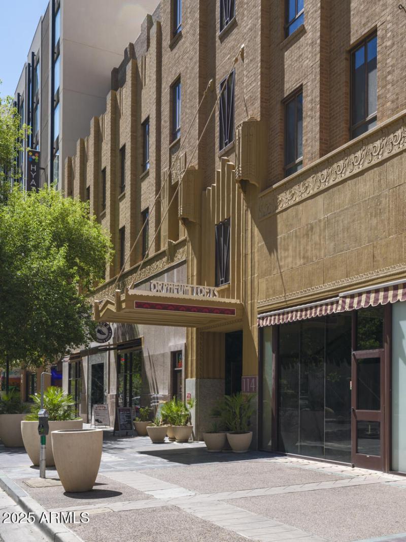 Front entrance to Orpheum Lofts