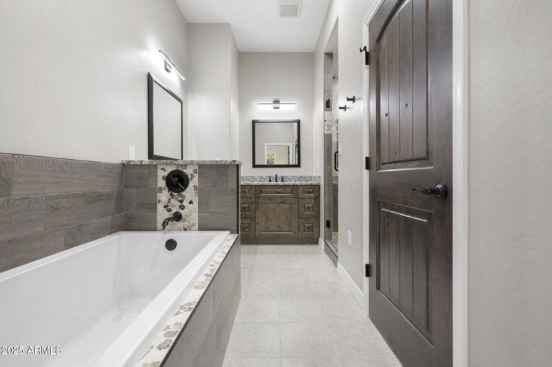 18-web-or-mls-FA9A2209