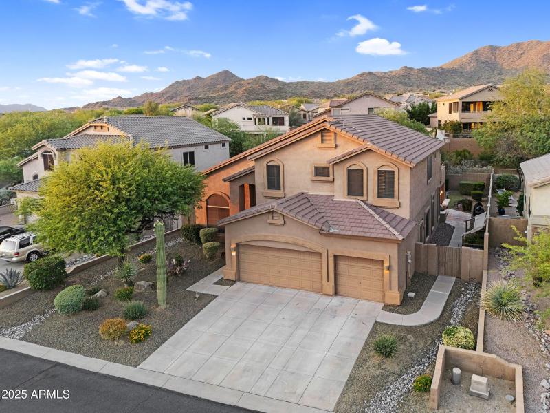 053_67-web-or-mls-dji_20250514201448_014