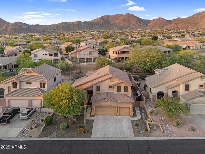 054_68-web-or-mls-dji_20250514201458_014