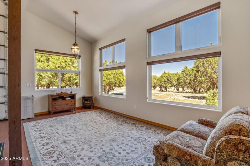 2335VoyagerCir-Overgaard-AZ-9