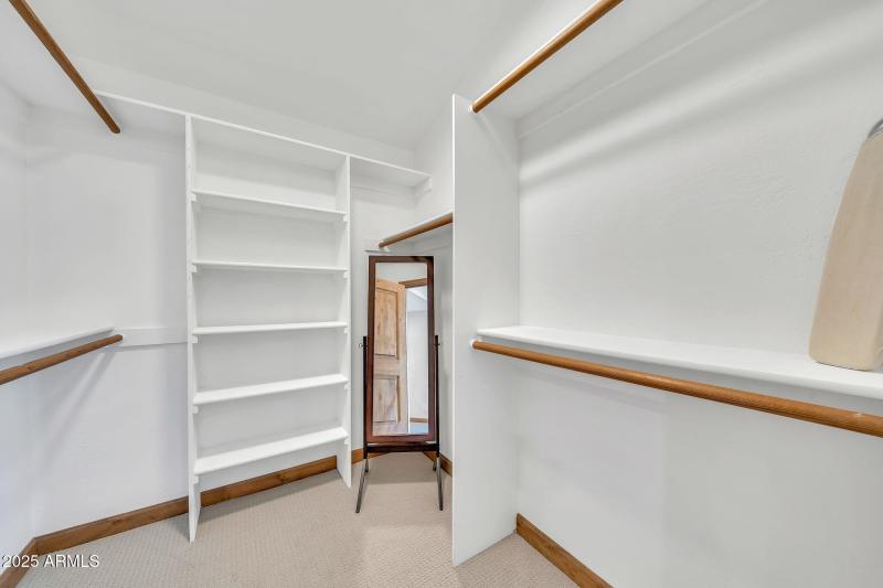 4022 E Stanford Dr-30