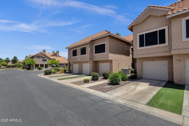 4-web-or-mls-1633-e-lakeside-dr-127