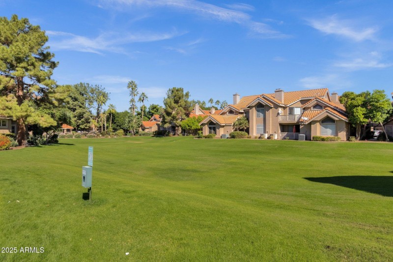 47-web-or-mls-1633-e-lakeside-dr-127