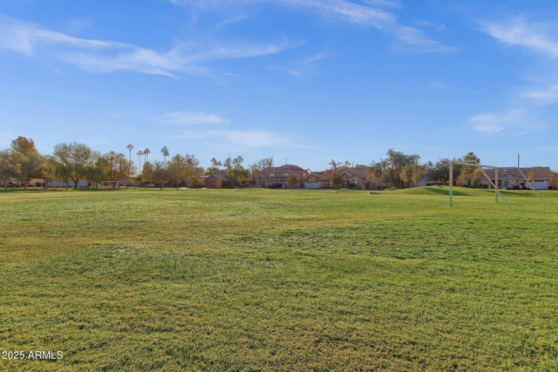 50-web-or-mls-1633-e-lakeside-dr-127