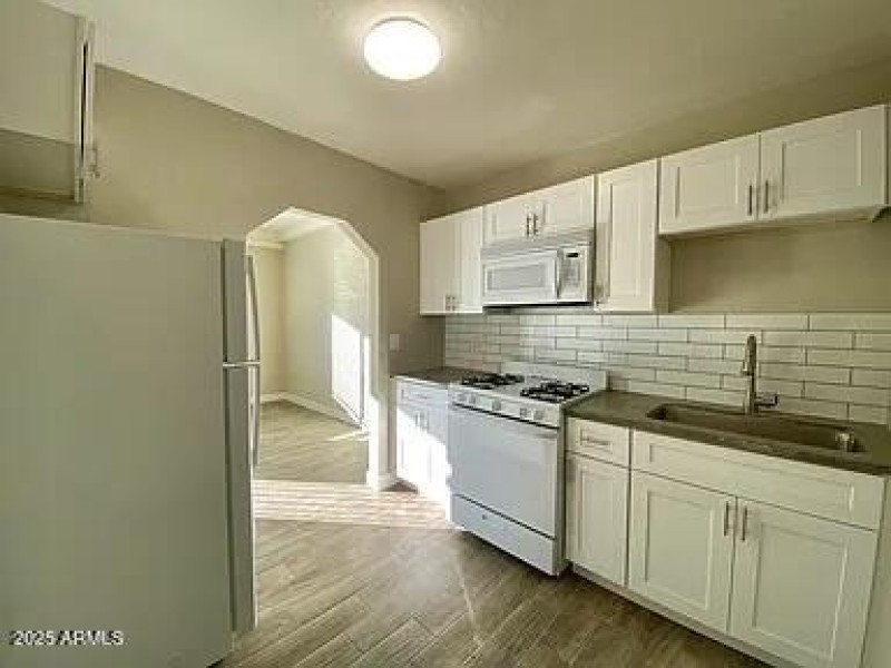 6c4ec395d5c7d3a9c6f96303ac4669a3-cc_ft_3